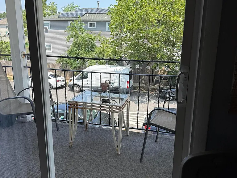 4 Albert Ct — Photo 7