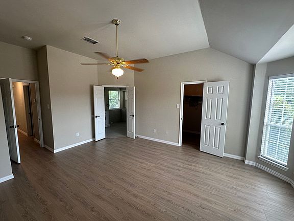 3rd image of 7904 Hartsfield Dr
