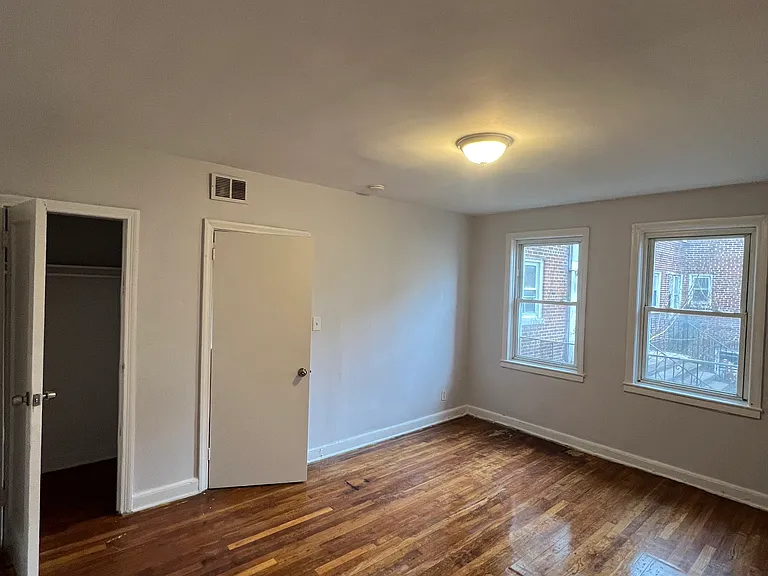 166 Chancellor Ave #2 — Photo 5