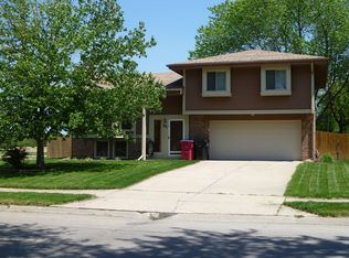 301 Overland Trl, Papillion, NE 68046
