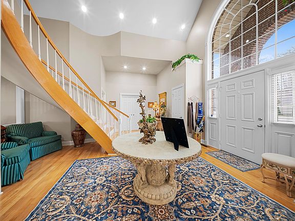 3rd image of 446 Cedar Creek Rd