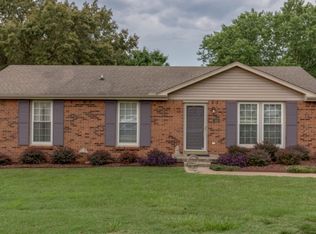 1806 Apex Dr, Clarksville, TN