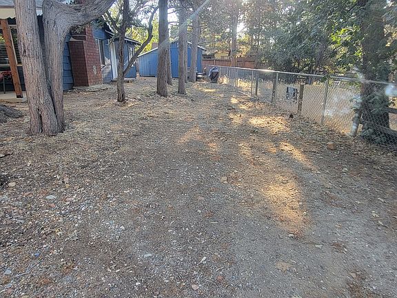 4th image of 340 Kern Ave