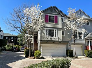 550 Driscoll Pl, Palo Alto, CA 94306