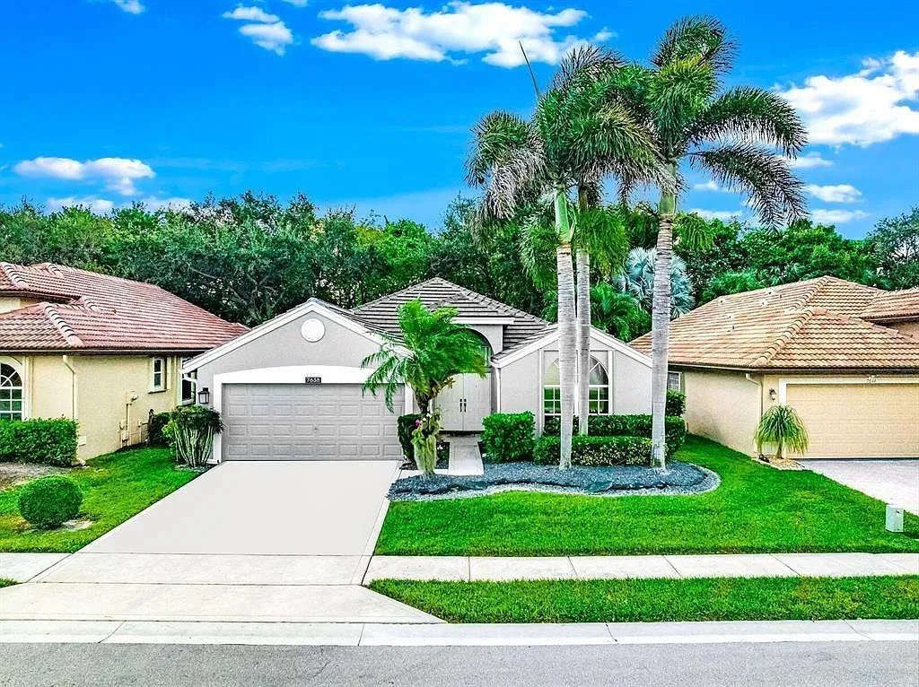 3 bed, 2.0 bath, 1628 sqft, $3,500 — Photo 1