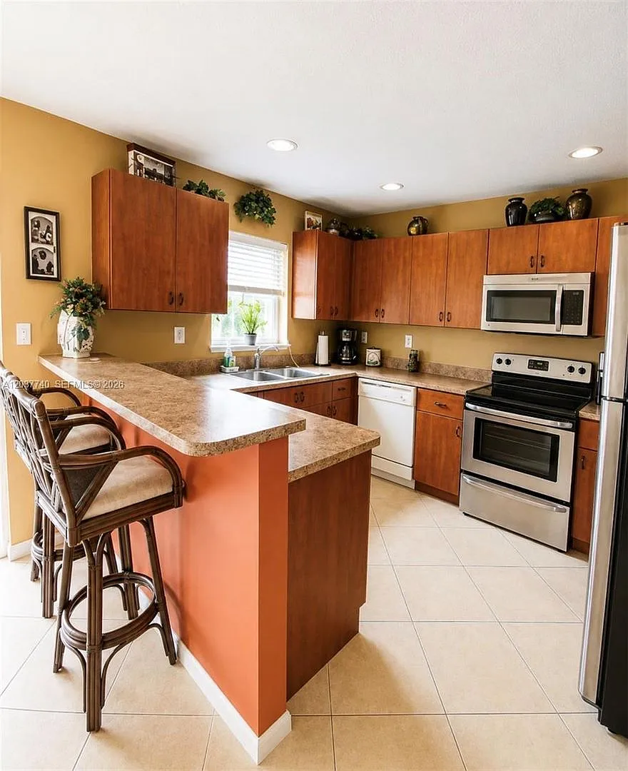 16355 SW 46th Terrace 16355, Miami, FL 33185 - 3863 — Photo 1