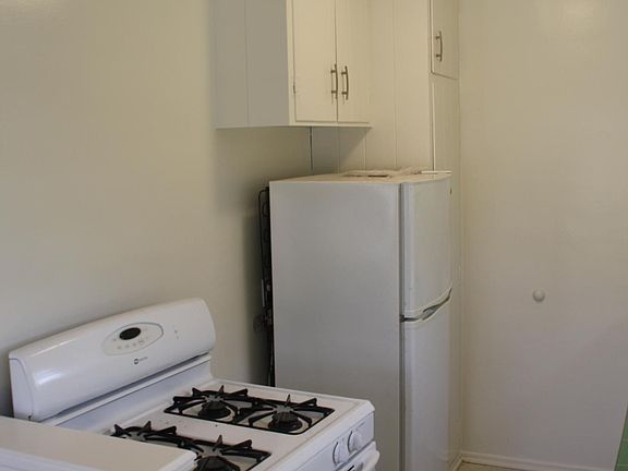 2nd image of 4250 Sawtelle Blvd APT C