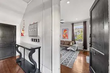 536 Hawthorne Ln — Photo 13