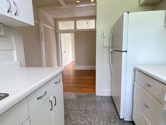 3rd image of 424 Jones St #602