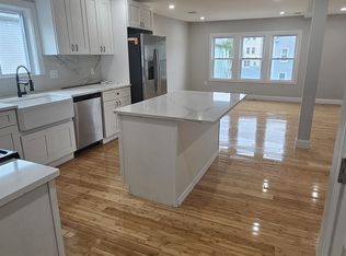 69 Cutler St APT 2, Worcester, MA 01604