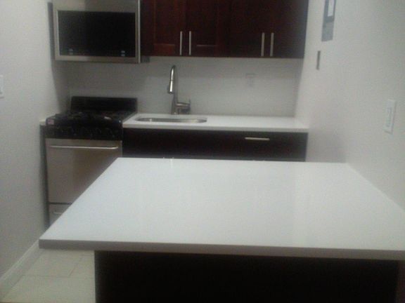 5th image of 810 Bloomfield Ave APT B1