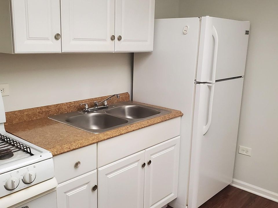 1st image of 5915 W Higgins Ave APT Ge