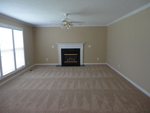 4th image of 4205 Clovelly Dr