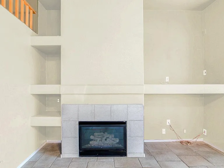7057 W Greenbriar Dr — Photo 13
