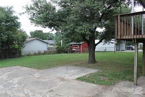 3rd image of 500 Pinoak Dr