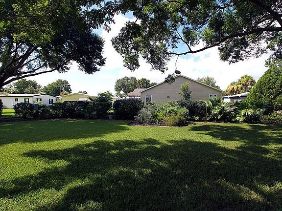 3rd image of 608 Rainbow Blvd