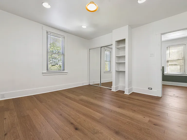 3317 Hill St — Photo 20