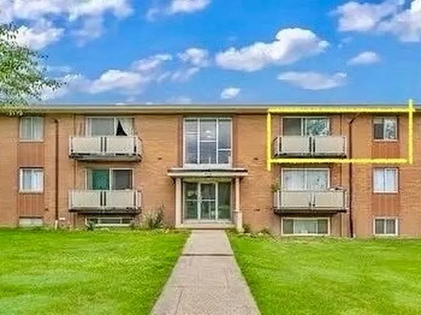 21841 River Oaks Dr APT B4, Rocky River, OH 44116