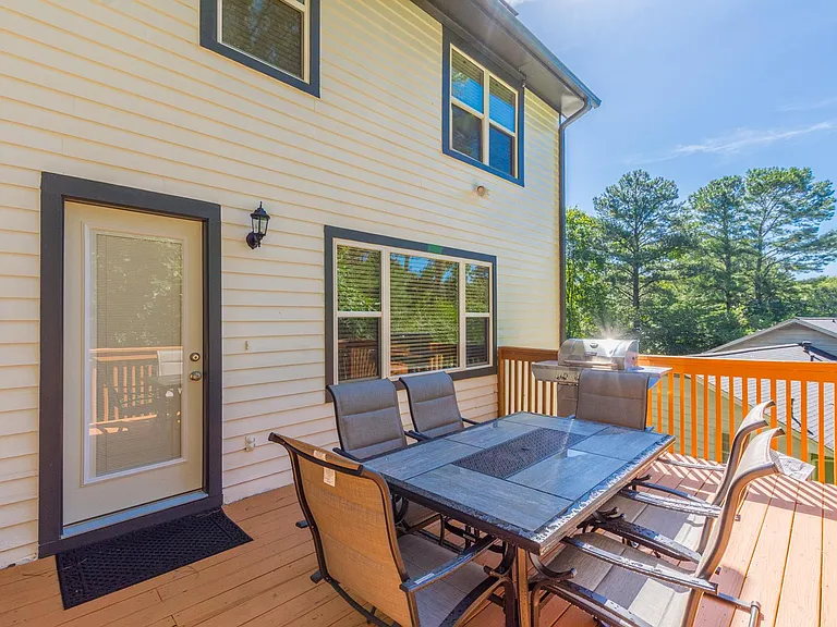 455 Cove Dr NE — Photo 8