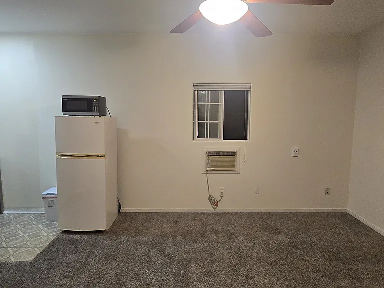 6212 Zelzah Ave — Photo 12