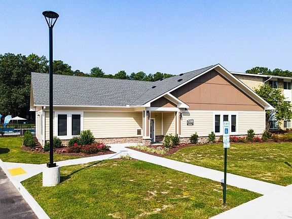 Clubhouse Exterior