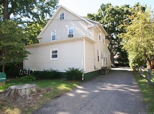 121 Lenox Ave, Milford, CT 06460