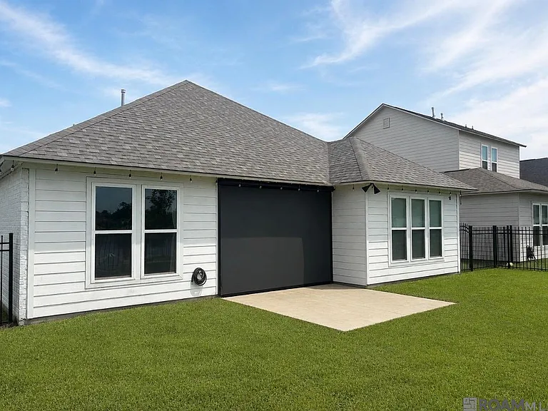 14414 Wally Way — Photo 4