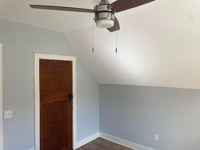 353 Freyling Pl SE — Photo 29