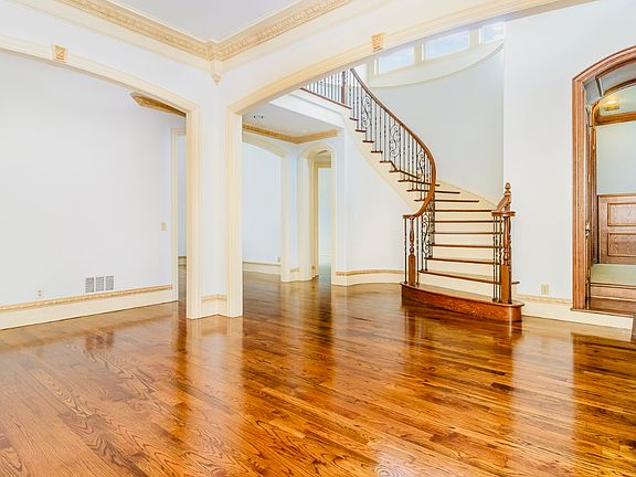 4th image of 5437 Stone Canyon Dr