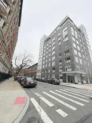 Rented by YKLL LLC | media 9