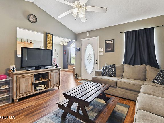 5th image of 4393 Wigwam Dr