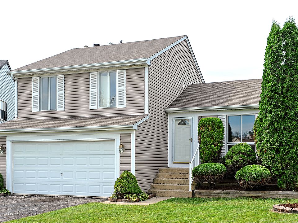 1st image of 12 Bayberry Ct