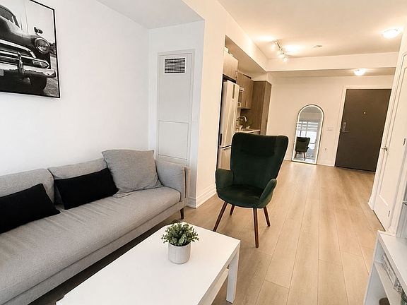 4th image of 412 Silver Maple Rd #303