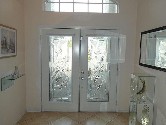 4th image of 10416 Countrywood Ln