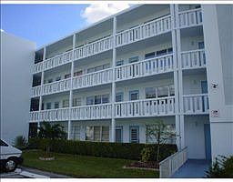 5th image of 3014 Harwood Dr #C