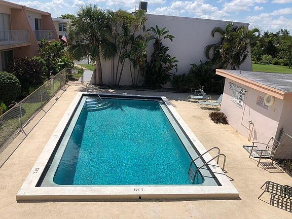 3rd image of 725 Hummingbird Way APT 213