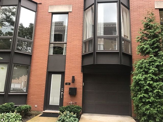1st image of 439 W Blackhawk St #7
