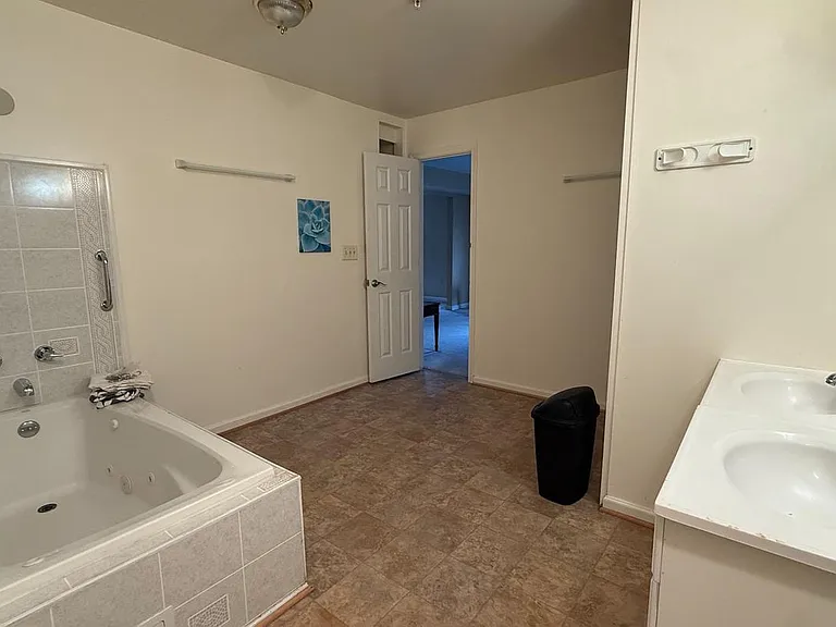 5212 Astor Pl SE — Photo 64
