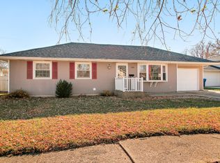 230 Meadows Rd S, Bourbonnais, IL 60914