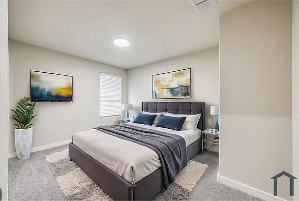946 Olive Dr — Photo 12
