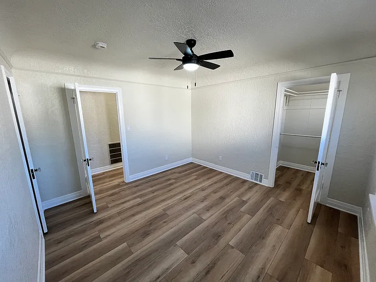 1221 S Palm Ave — Photo 12