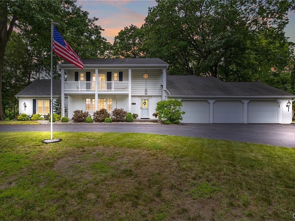 1st image of 111 Treeland Cir