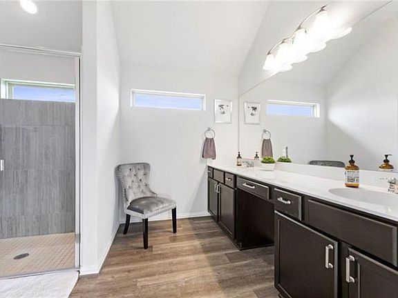 4th image of 16845 Caperi Dr