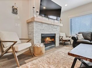 14 Spring Water Ct, Donnelly, ID 83615