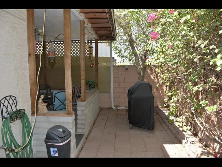 5144 E Holly St — Photo 10