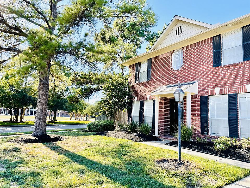 1st image of 16322 Indian Cypress Dr