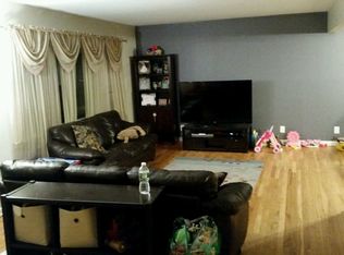 15441 21st Ave #2, Whitestone, NY 11357