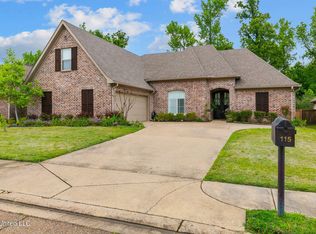 115 Elizabeth Dr, Brandon, MS 39042