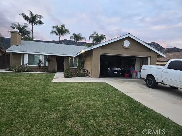 19033 Tule Way — Photo 2
