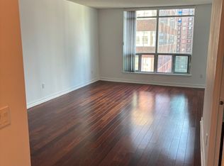942 Yonge St #913, Toronto, ON